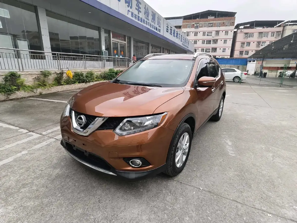 2021 Nissan X-Trail 2.0L 151HP L4 CVT