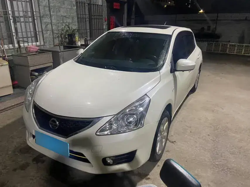 2014 Nissan Tiida 1.6L 126HP L4 CVT
