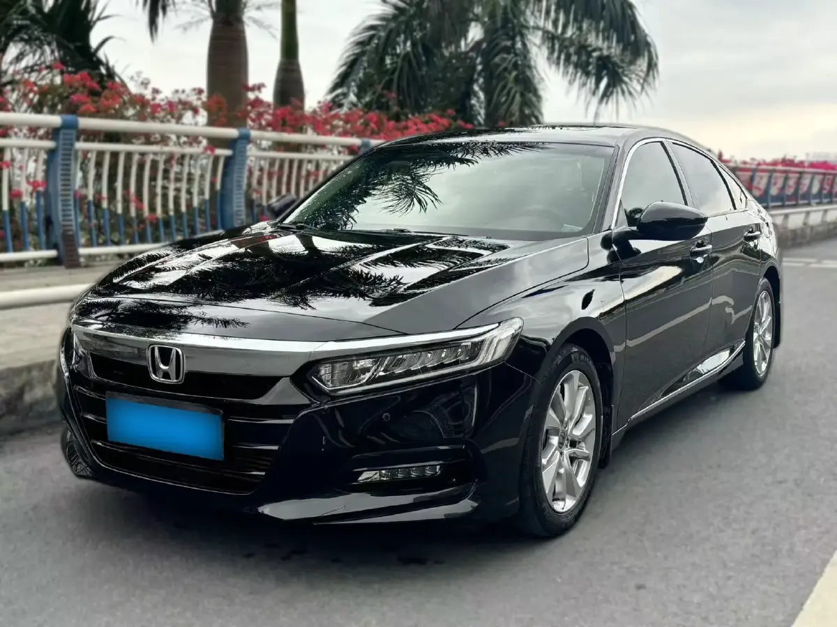 2018 Honda Accord 1.5T 194HP L4 CVT