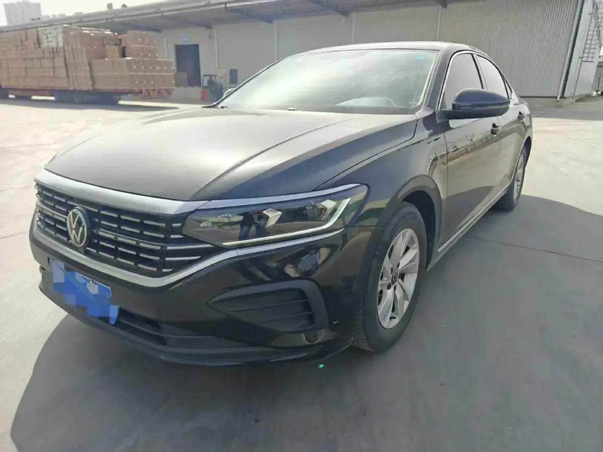 2023 Volkswagen Passat 1.4T 150HP L4 7DCT