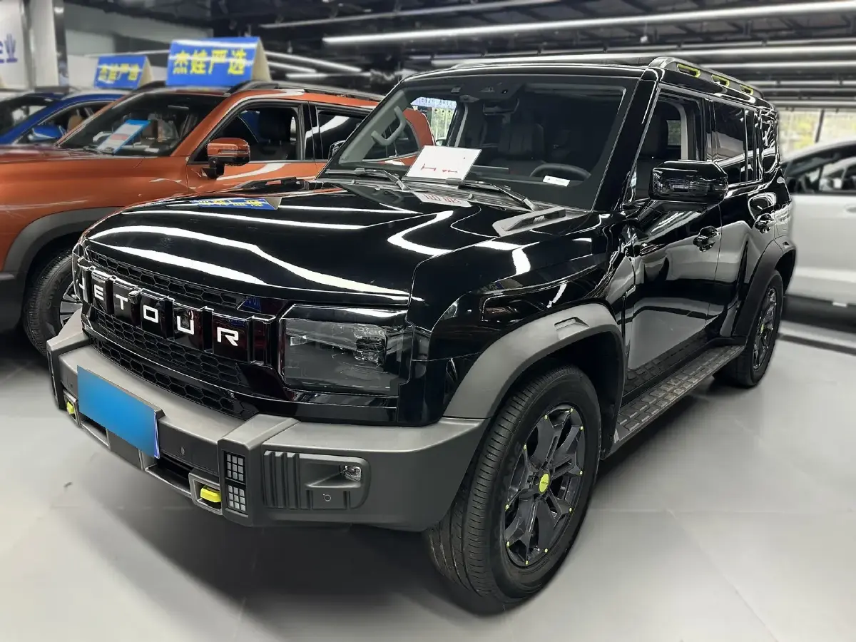 2023 Jetour Traveller 2.0T 254HP L4 7DCT