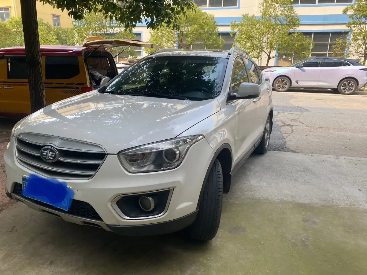 2013 Bestune X80 2.0L 147HP L4 6MT