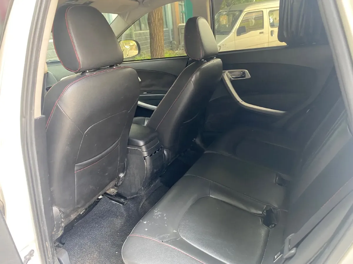 2013 Bestune X80 2.0L 147HP L4 6MT,autocango,china used car exporter,china ev exporter,chinese used car exporter,chinese used ev exporter