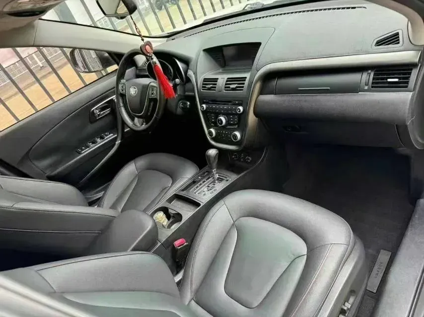 2015 Bestune X80 1.8T 180HP L4 6AT,autocango,china used car exporter,china ev exporter,chinese used car exporter,chinese used ev exporter