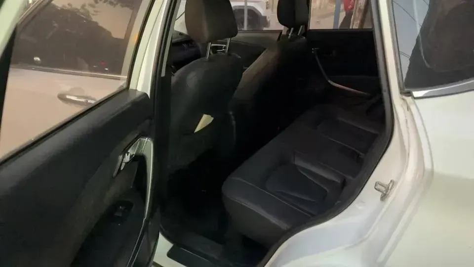 2015 Bestune X80 1.8T 180HP L4 6AT,autocango,china used car exporter,china ev exporter,chinese used car exporter,chinese used ev exporter