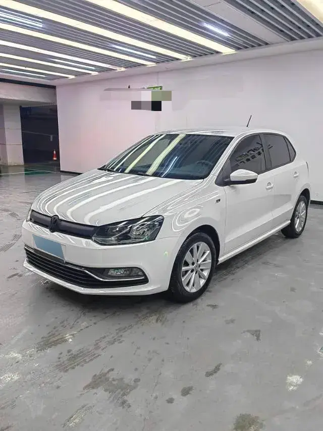 2014 Volkswagen Polo 1.6L 110HP L4 6AT