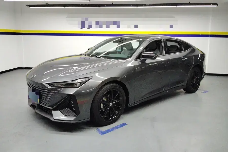 2022 ChangAn UNI-V 1.5T 188HP L4 7DCT