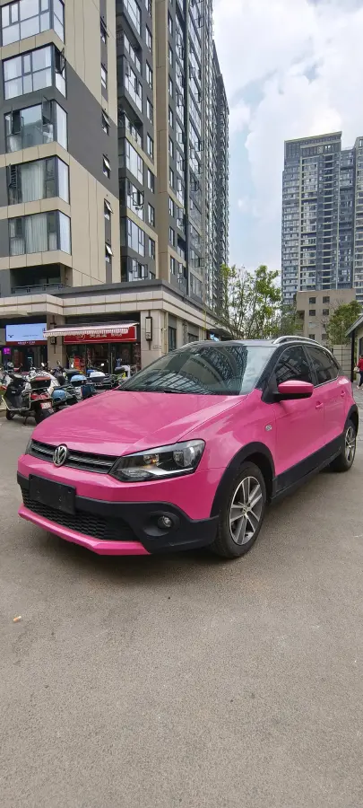 2012 Volkswagen Polo 1.6L 105HP L4 5MT