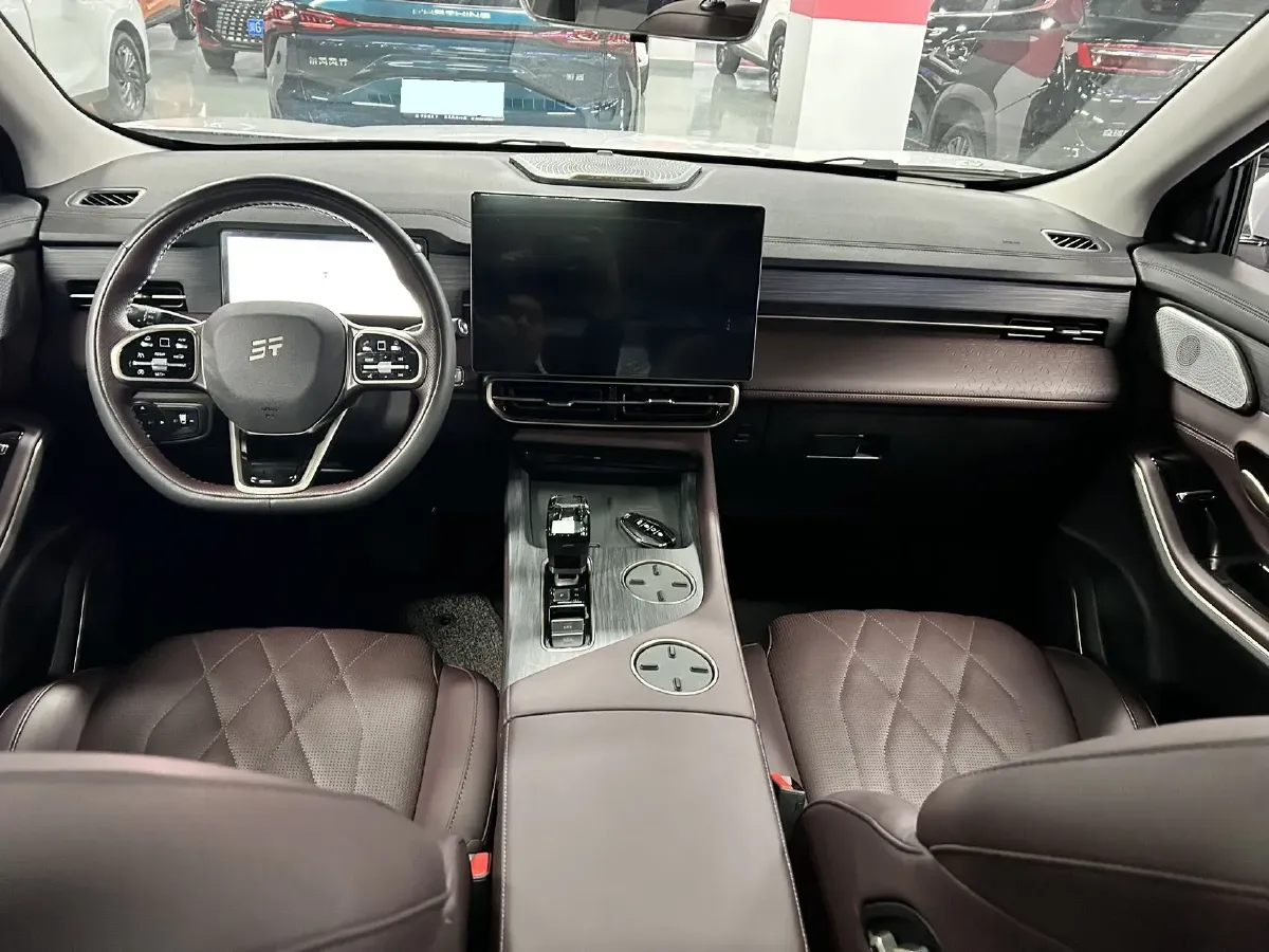 2024 Jetour X90 PRO 2.0T 254HP L4 7DCT,autocango,china used car exporter,china ev exporter,chinese used car exporter,chinese used ev exporter