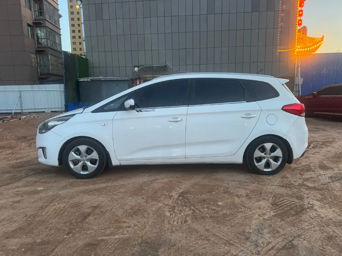 2013 Kia Carens 2.0L 152HP L4 6AT,autocango,china used car exporter,china ev exporter,chinese used car exporter,chinese used ev exporter