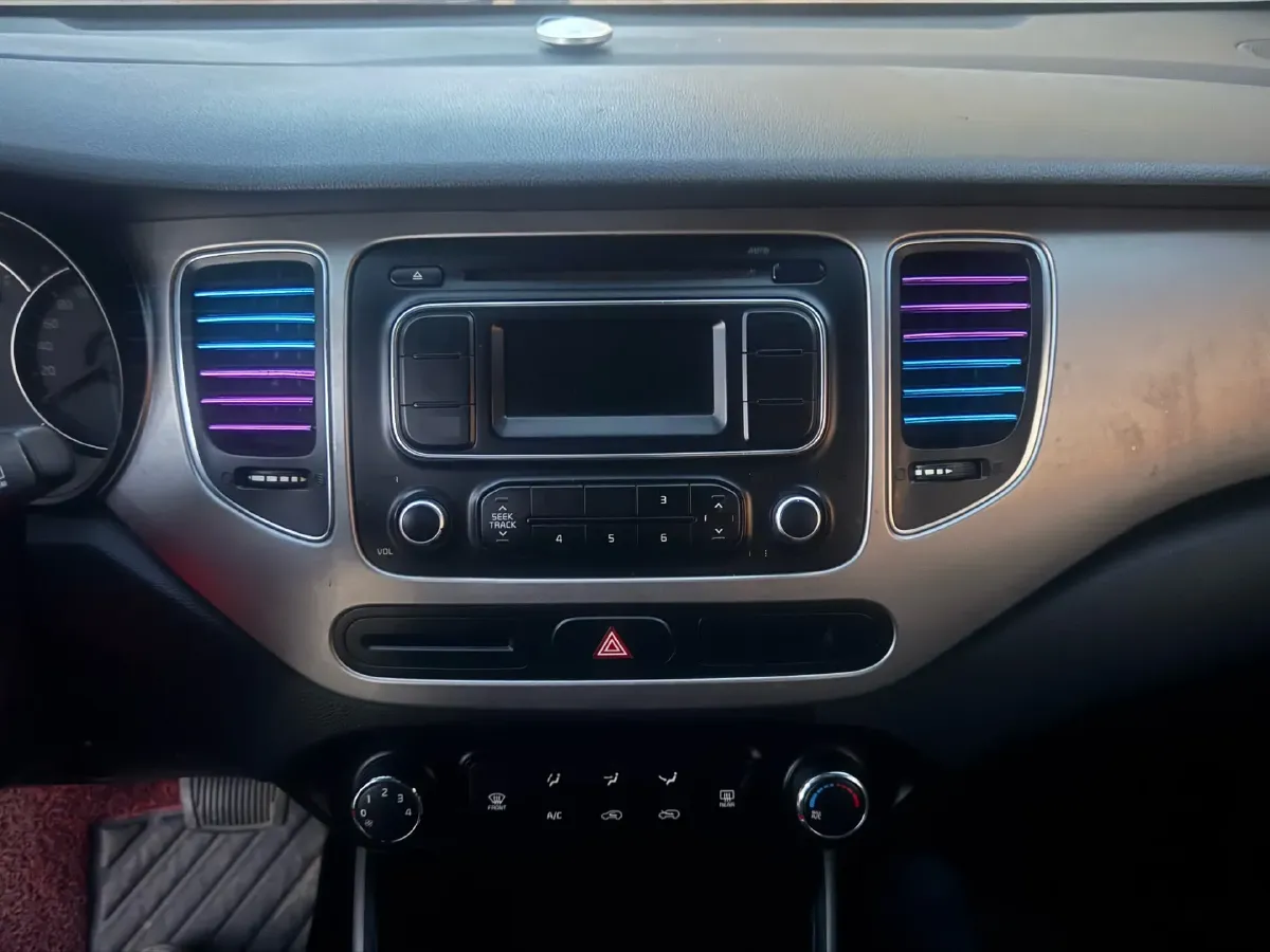 2013 Kia Carens 2.0L 152HP L4 6AT,autocango,china used car exporter,china ev exporter,chinese used car exporter,chinese used ev exporter