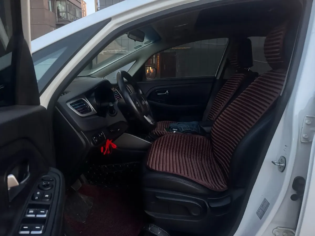 2013 Kia Carens 2.0L 152HP L4 6AT,autocango,china used car exporter,china ev exporter,chinese used car exporter,chinese used ev exporter