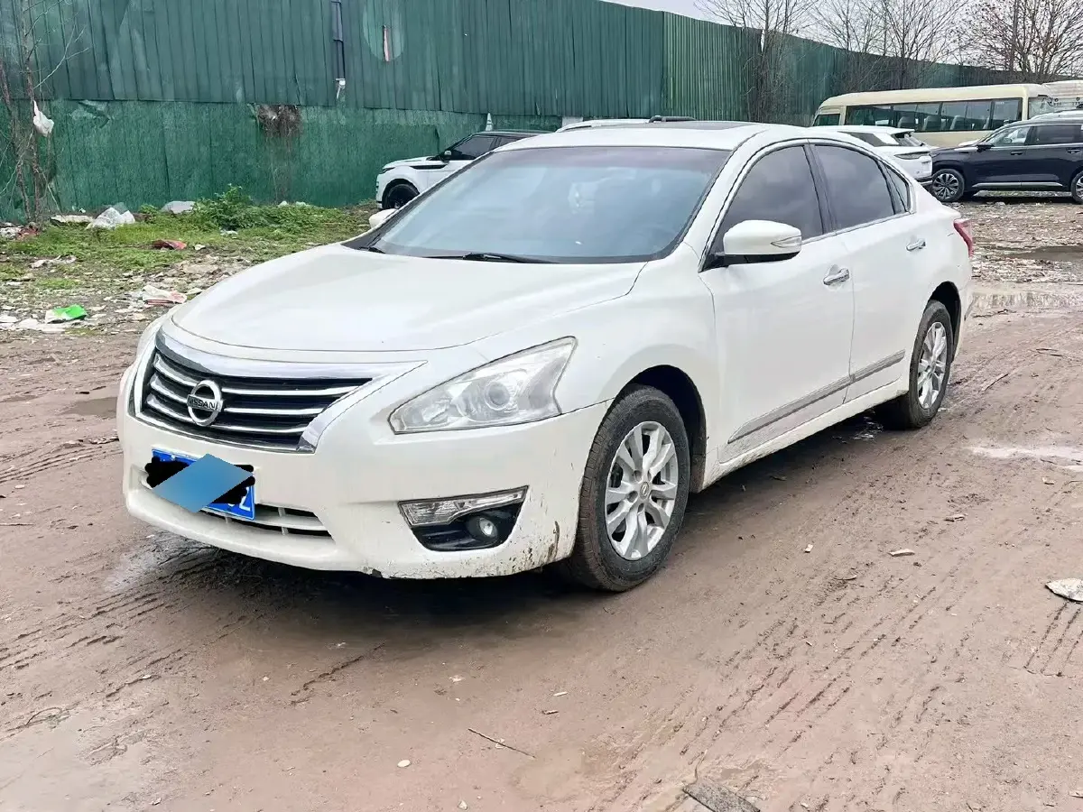 2015 Nissan Teana 2.5L 186HP L4 CVT