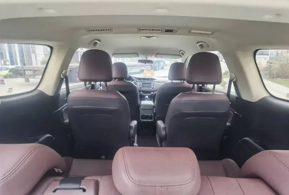 2017 ChangAn Linmax 1.6L 125HP L4 5MT,autocango,china used car exporter,china ev exporter,chinese used car exporter,chinese used ev exporter