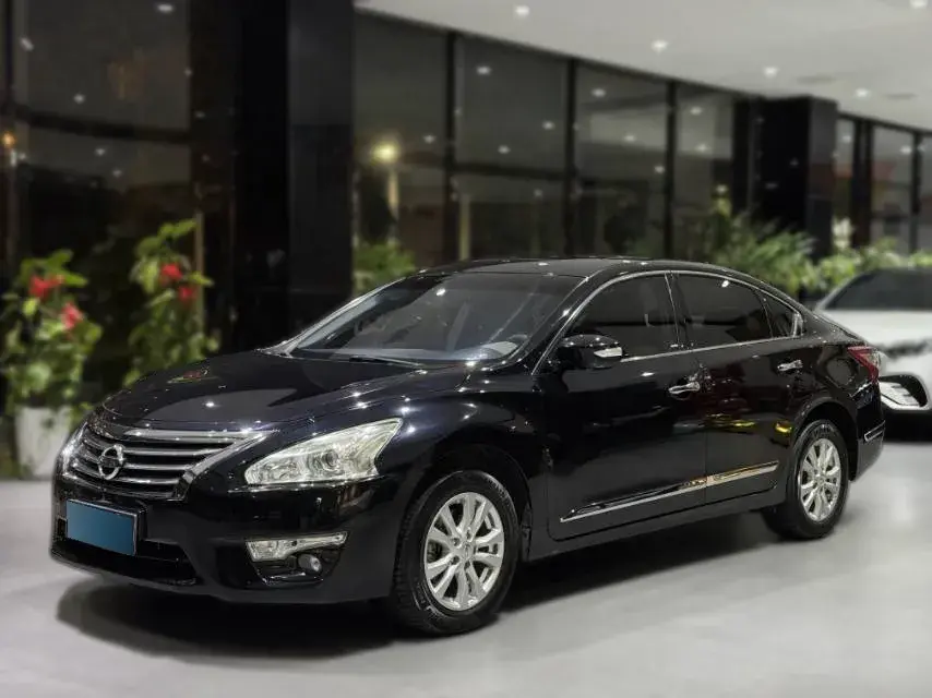 2015 Nissan Teana 2.5L 186HP L4 CVT