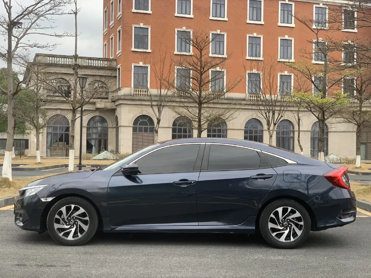 2016 Honda Civic 1.5T 177HP L4 CVT,autocango,china used car exporter,china ev exporter,chinese used car exporter,chinese used ev exporter