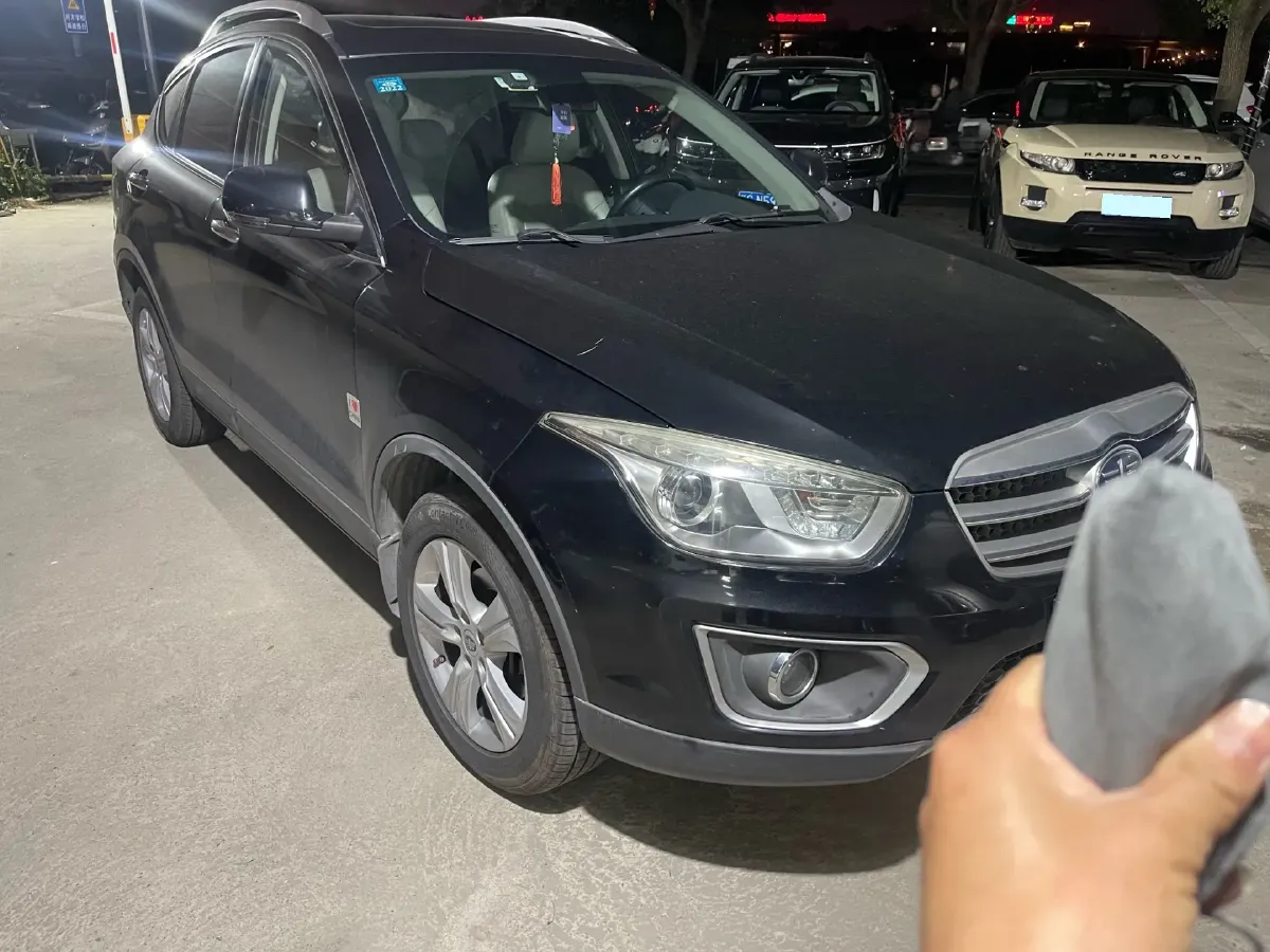 2013 Bestune X80 2.0L 147HP L4 6MT,autocango,china used car exporter,china ev exporter,chinese used car exporter,chinese used ev exporter