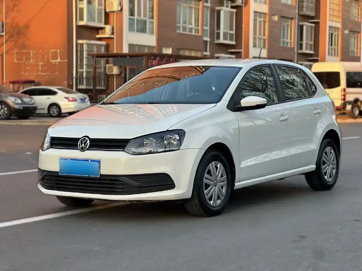 2018 Volkswagen Polo 1.5L 110HP L4 6AT