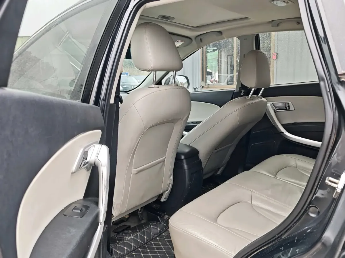 2013 Bestune X80 2.0L 147HP L4 6AT,autocango,china used car exporter,china ev exporter,chinese used car exporter,chinese used ev exporter