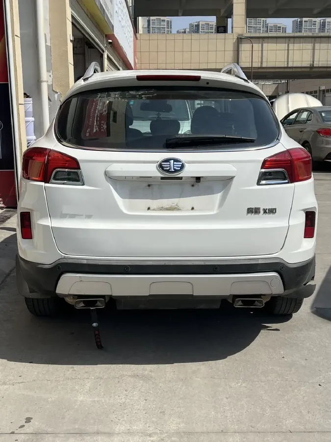 2013 Bestune X80 2.0L 147HP L4 6MT,autocango,china used car exporter,china ev exporter,chinese used car exporter,chinese used ev exporter