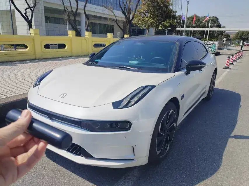 2023 Zeekr 001 BEV 100KWH