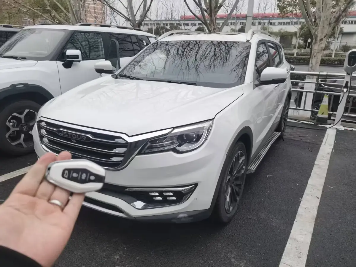 2022 Jetour X70 1.5T 156HP L4 6DCT