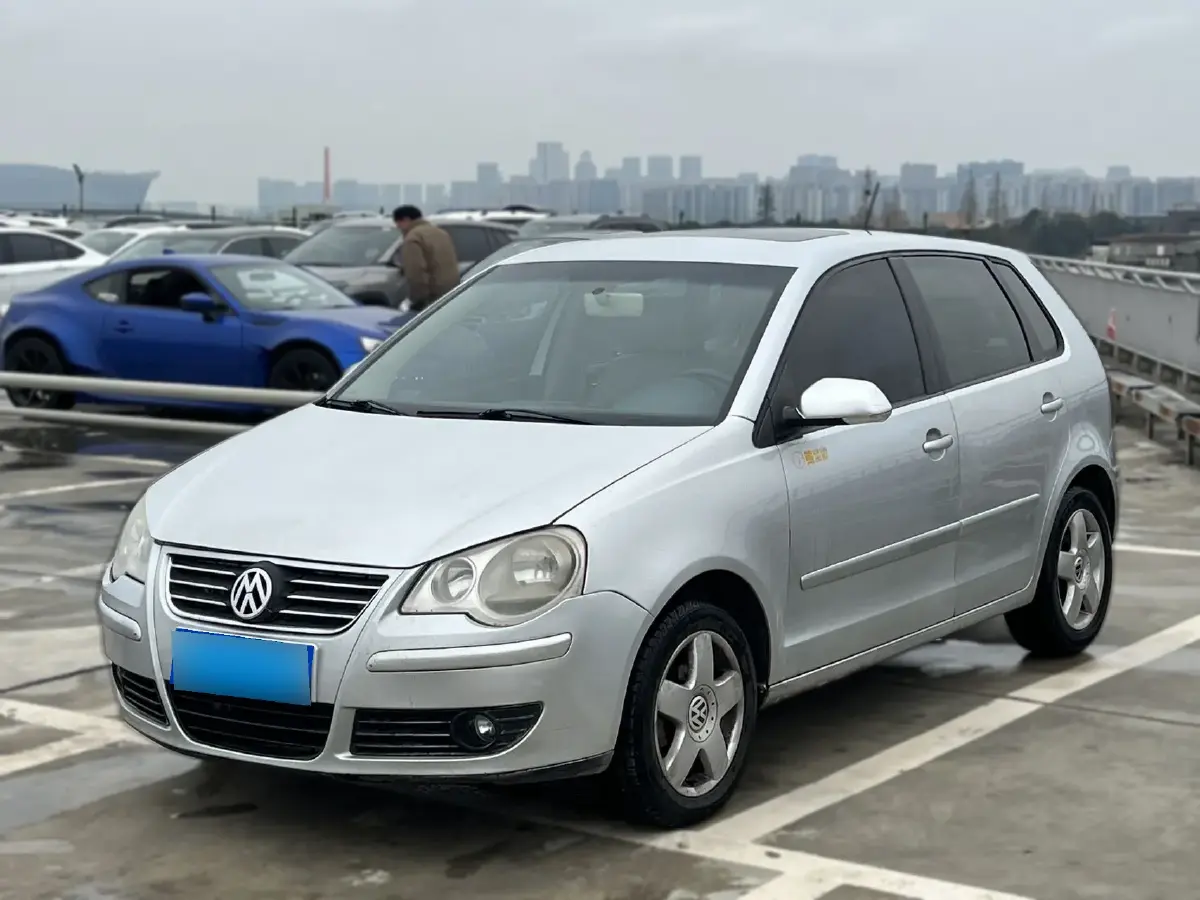 2006 Volkswagen Polo 1.4L 75HP L4 5MT