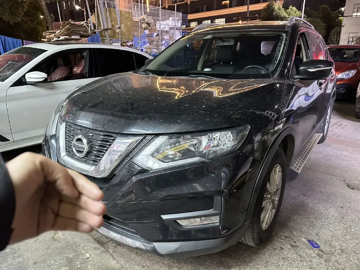 2021 Nissan X-Trail 2.0L 151HP L4 CVT