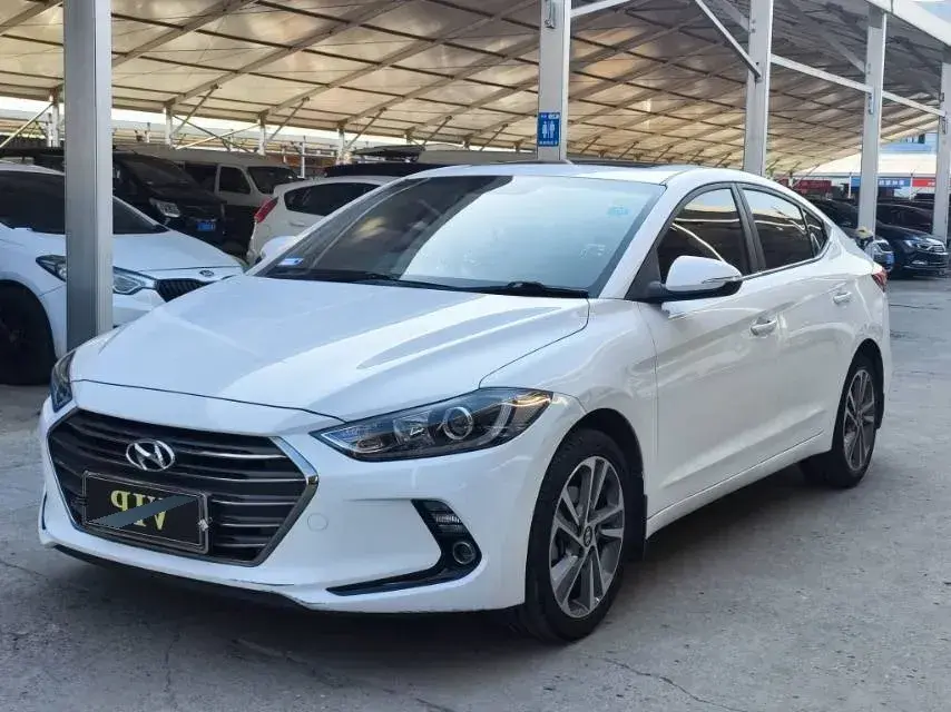 2016 Hyundai Elantra 1.6L 130HP L4 6AT