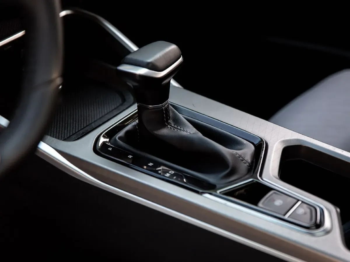 2013 Geely Emgrand Classic 1.8L 139HP L4 CVT,autocango,china used car exporter,china ev exporter,chinese used car exporter,chinese used ev exporter