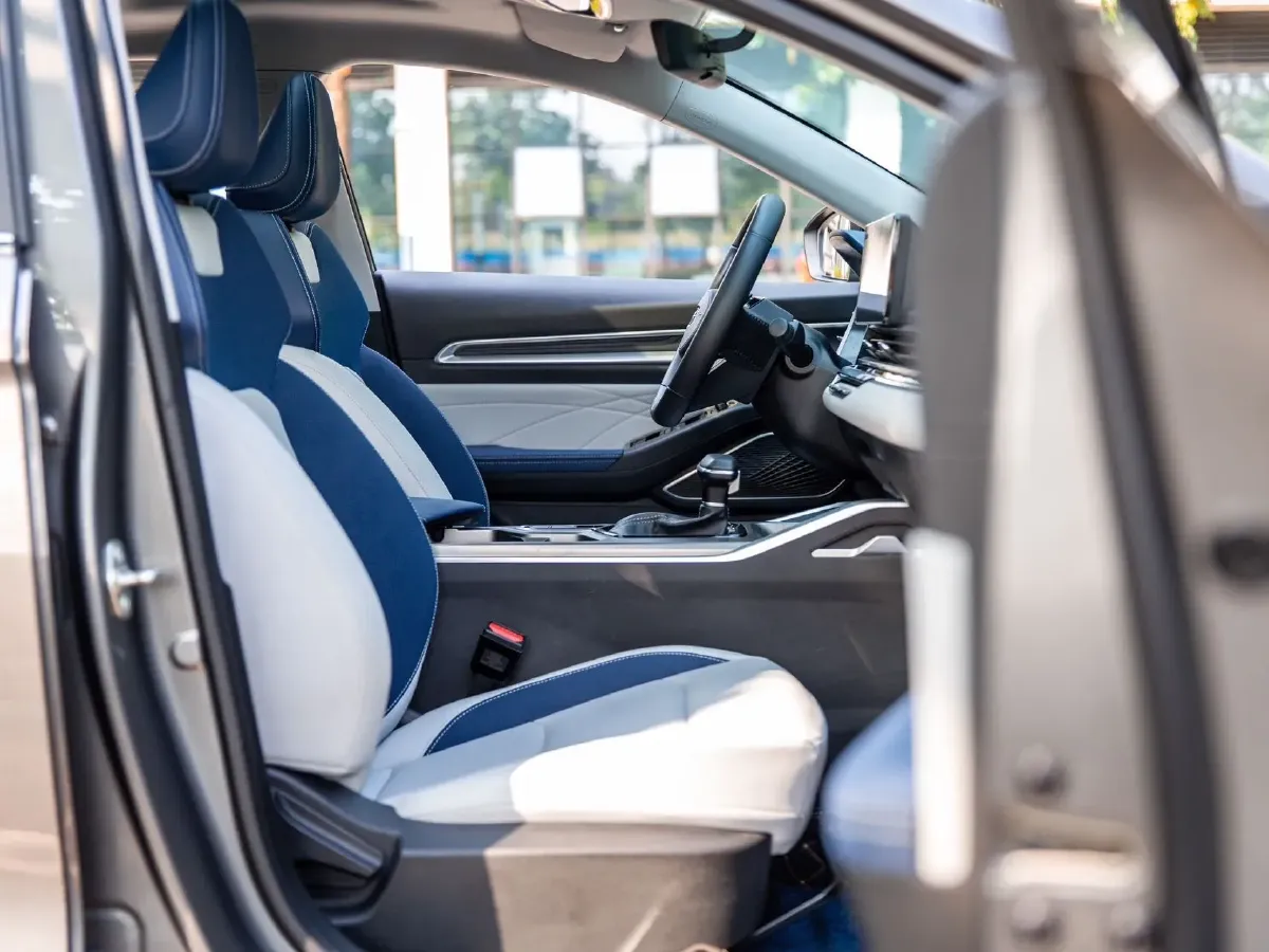 2013 Geely Emgrand Classic 1.8L 139HP L4 CVT,autocango,china used car exporter,china ev exporter,chinese used car exporter,chinese used ev exporter