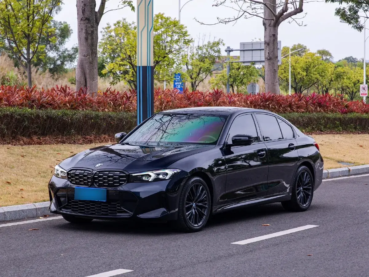 2024 BMW 3 Series 2.0T 184HP L4 8AT