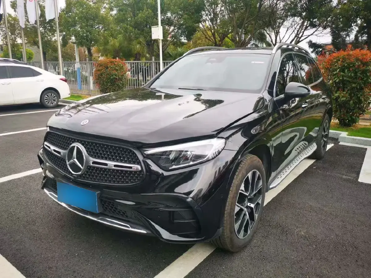 2023 Mercedes-Benz GLC Class 2.0T 204HP L4 9AT