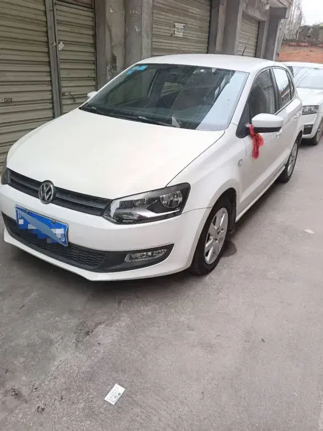 2013 Volkswagen Polo 1.4L 86HP L4 5MT