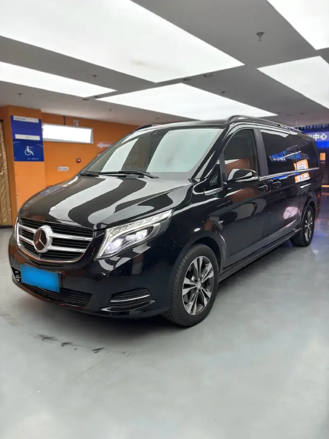 2016 Mercedes-Benz V Class 2.0T 211HP L4 7AT
