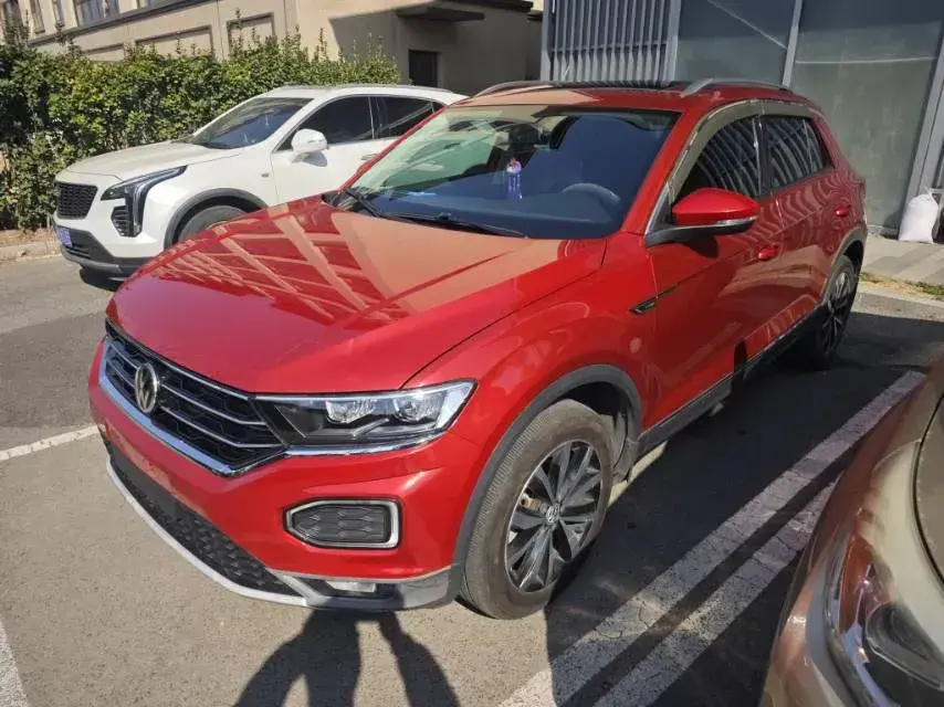 2018 Volkswagen T-Roc 1.4T 150HP L4 7DCT