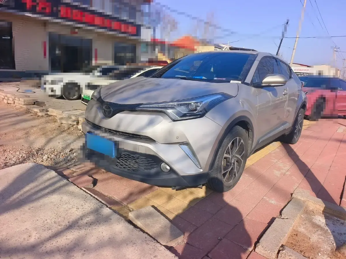 2020 Toyota C-HR 2.0L 171HP L4 CVT