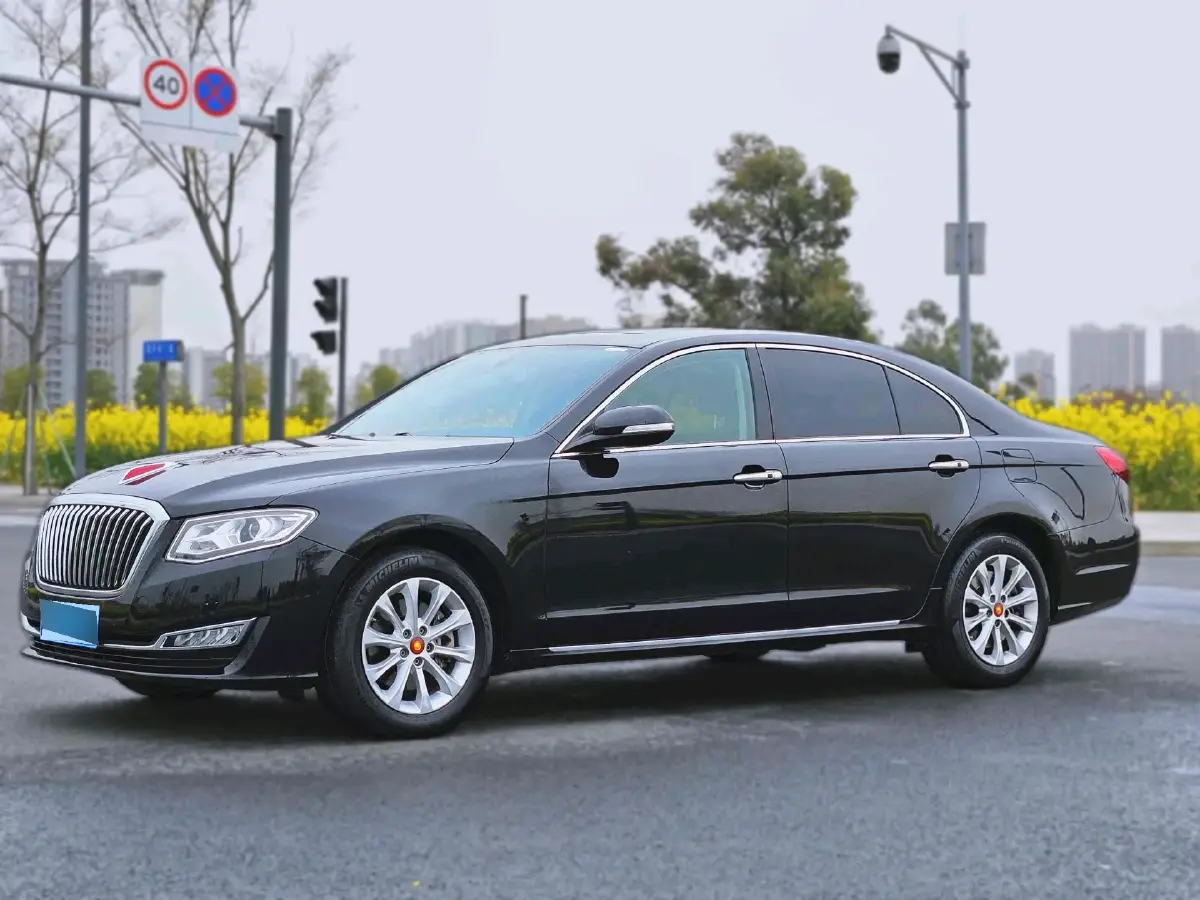 2017 HongQi H7 2.0T 204HP L4 6AT