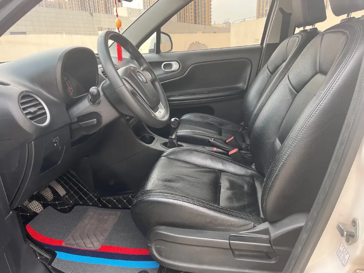 2014 DS 6 1.6T 167HP L4 6AT,autocango,china used car exporter,china ev exporter,chinese used car exporter,chinese used ev exporter