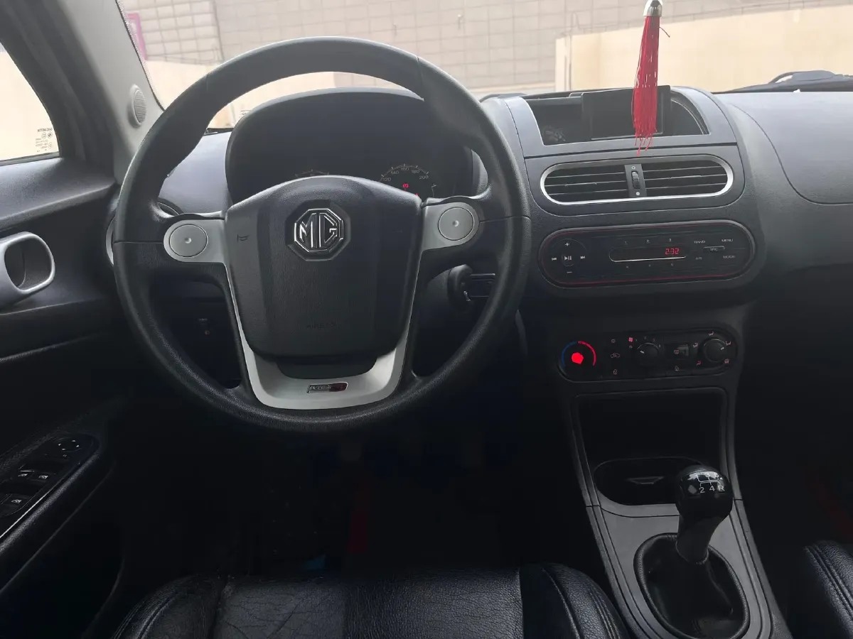 2014 DS 6 1.6T 167HP L4 6AT,autocango,china used car exporter,china ev exporter,chinese used car exporter,chinese used ev exporter