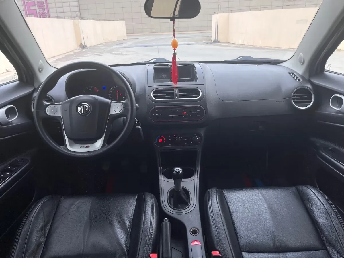 2014 DS 6 1.6T 167HP L4 6AT,autocango,china used car exporter,china ev exporter,chinese used car exporter,chinese used ev exporter