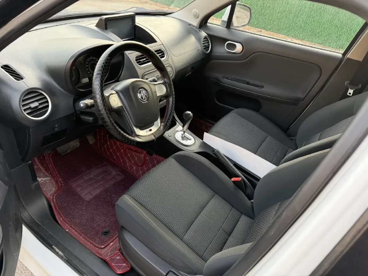 2016 BAIC Hyosow H6 1.5L 113HP L4 5MT,autocango,china used car exporter,china ev exporter,chinese used car exporter,chinese used ev exporter