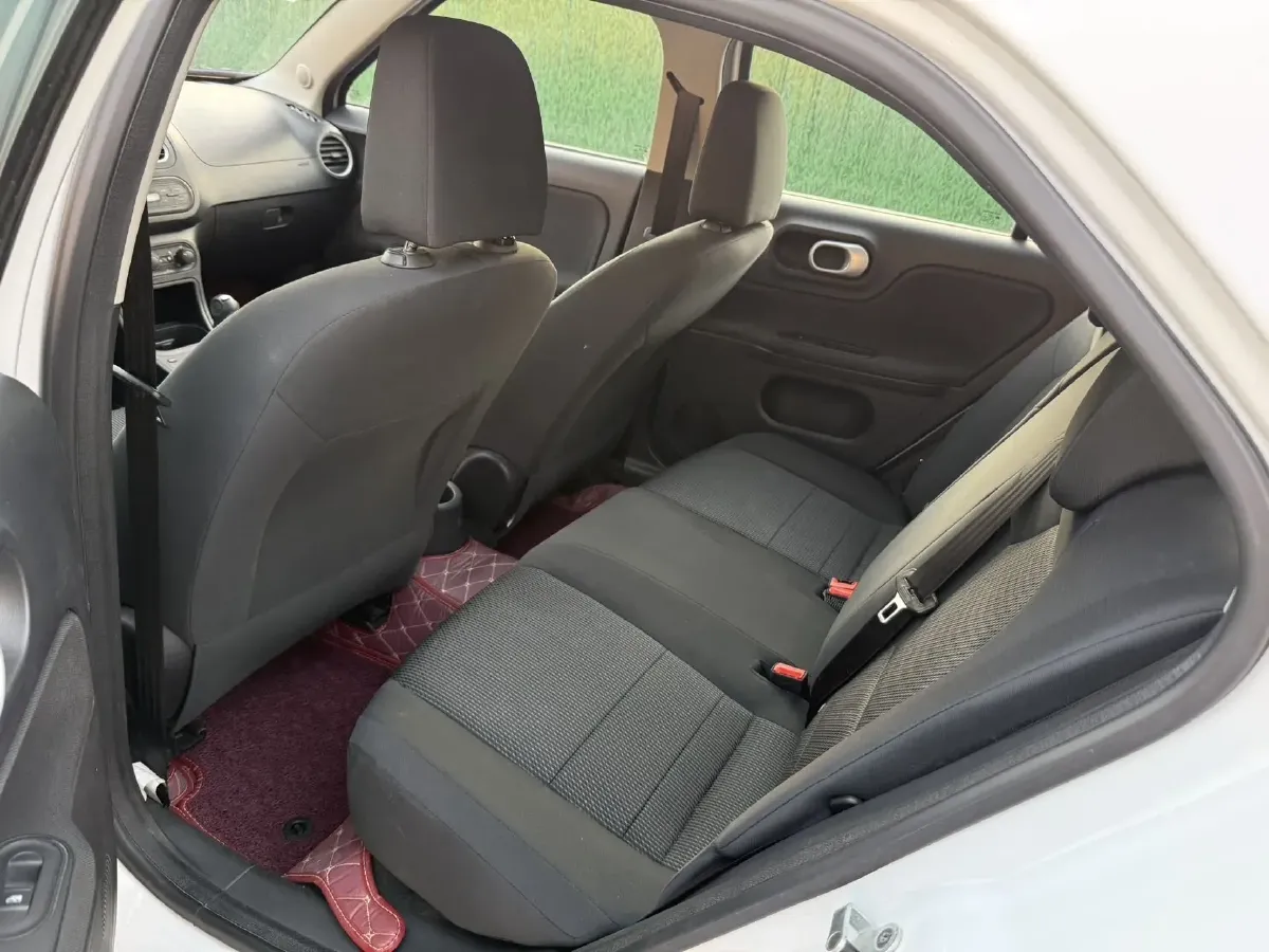 2016 BAIC Hyosow H6 1.5L 113HP L4 5MT,autocango,china used car exporter,china ev exporter,chinese used car exporter,chinese used ev exporter