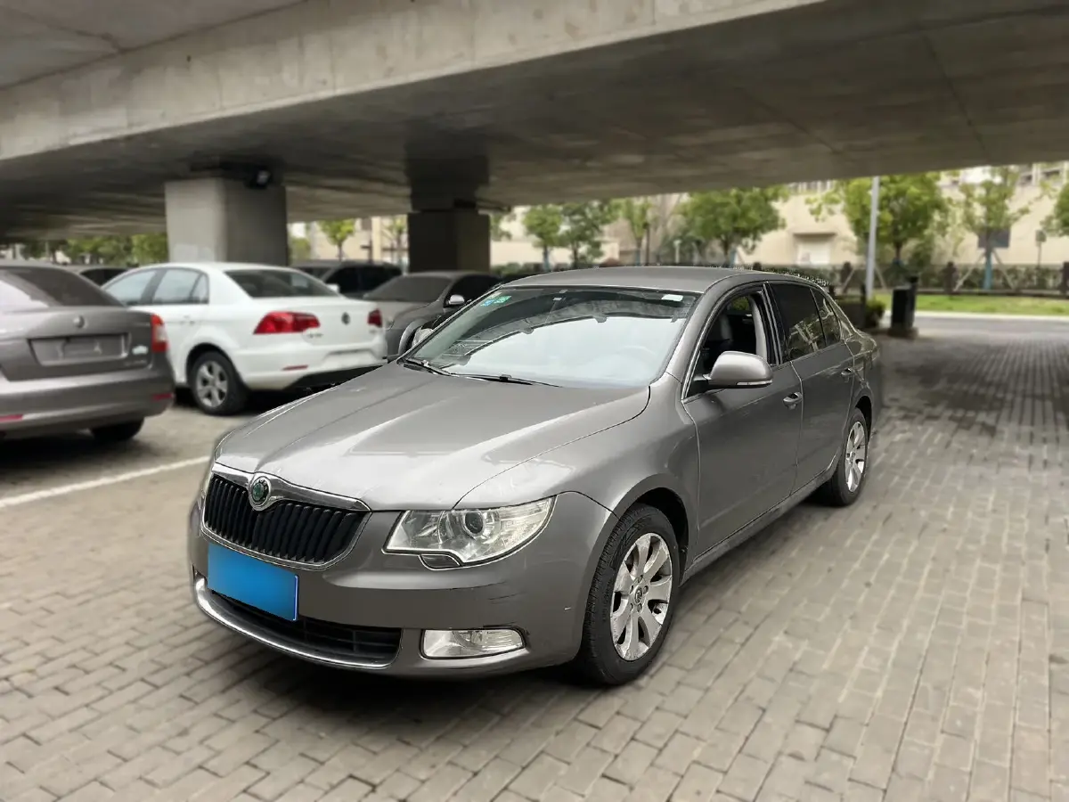 2012 Skoda Superb 1.4T 131HP L4 7DCT