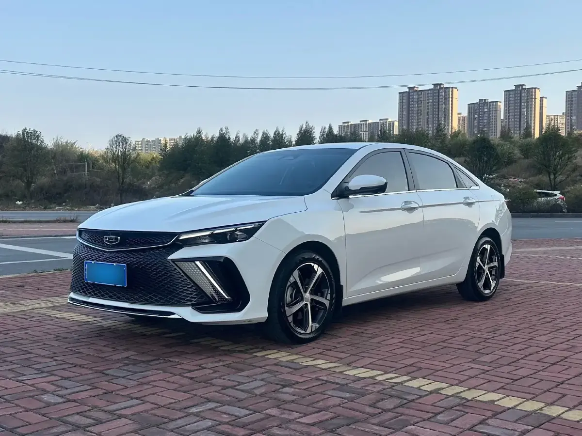 2022 Geely Emgrand L 1.4T 141HP L4 CVT