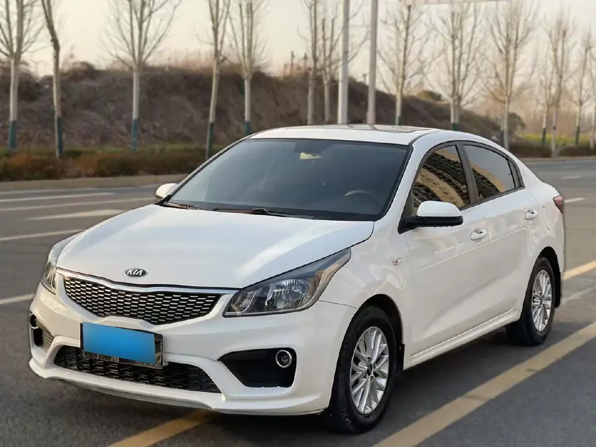 2017 Kia K2 1.4L 100HP L4 6MT