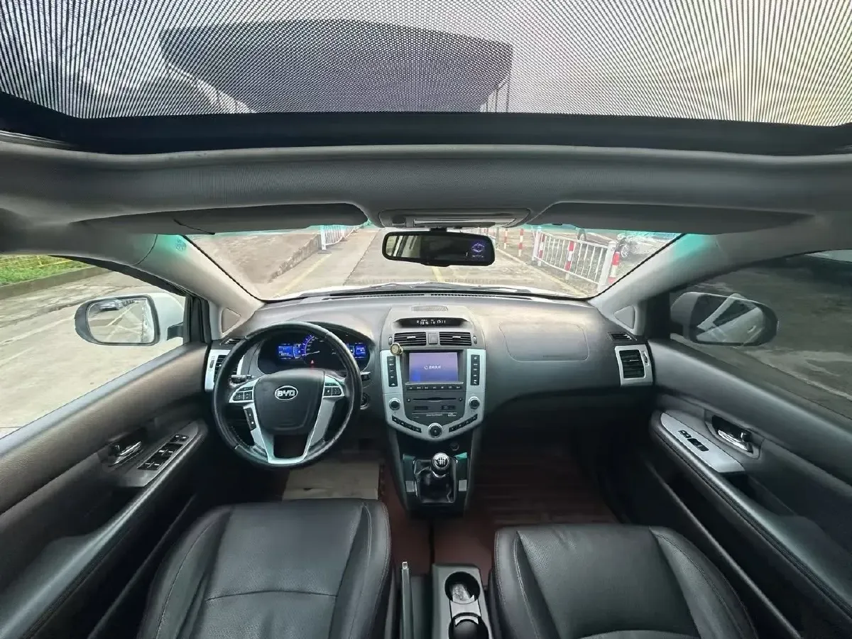 2014 BYD S6 1.5T 154HP L4 6MT,autocango,china used car exporter,china ev exporter,chinese used car exporter,chinese used ev exporter