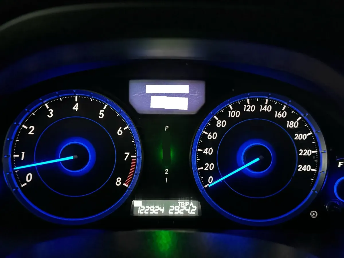 2012 Honda Crosstour 2.4L 197HP L4 5AT,autocango,china used car exporter,china ev exporter,chinese used car exporter,chinese used ev exporter