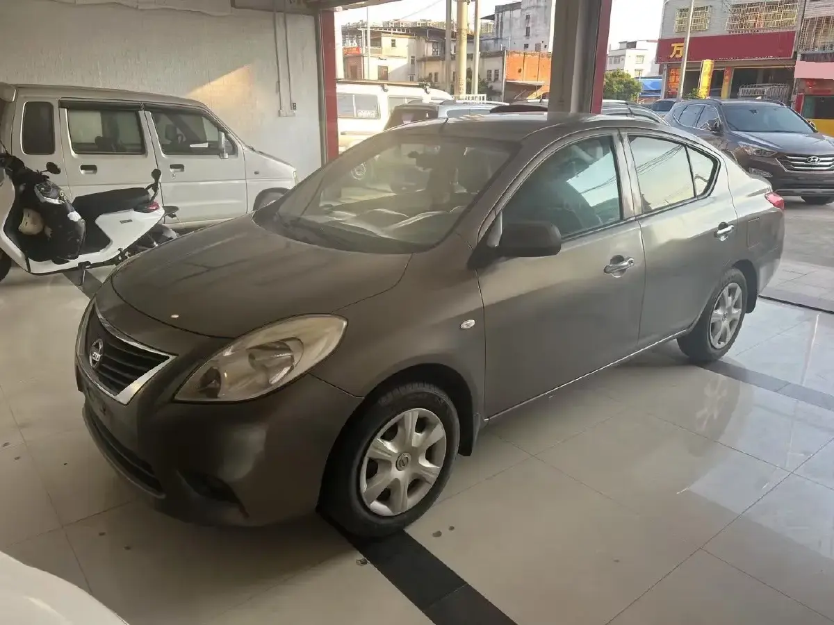 2011 Nissan Sunny 1.5L 112HP L4 CVT