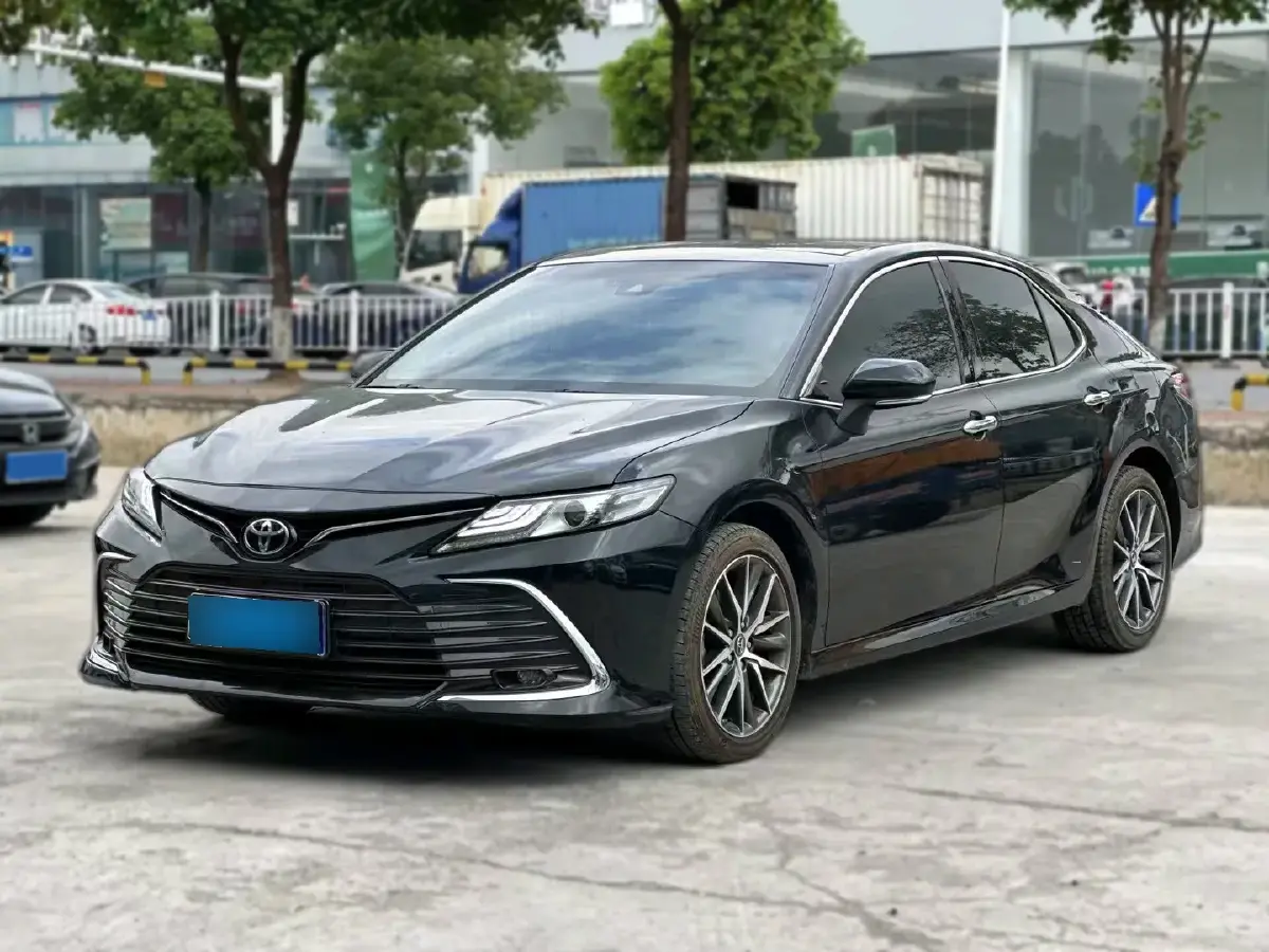 2021 Toyota Camry 2.5L 209HP L4 8AT